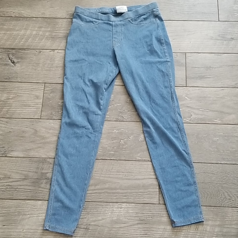 The ULTIMATE skinny jean